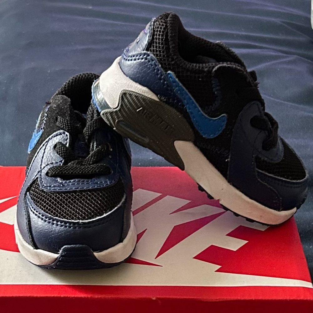 Kids Nike Air Max Excee Shoes Size 4c